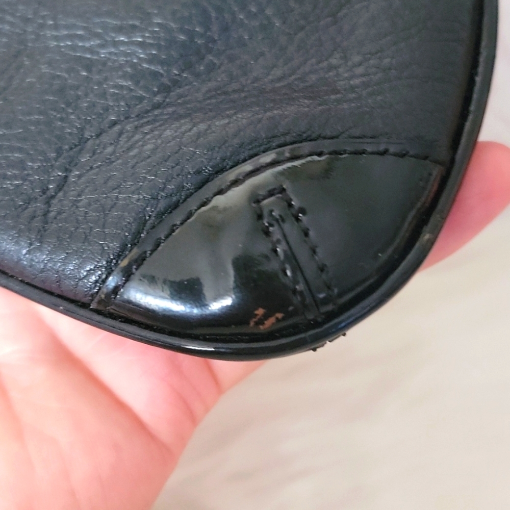 METRO CITY Pouch - Picture 3 of 16